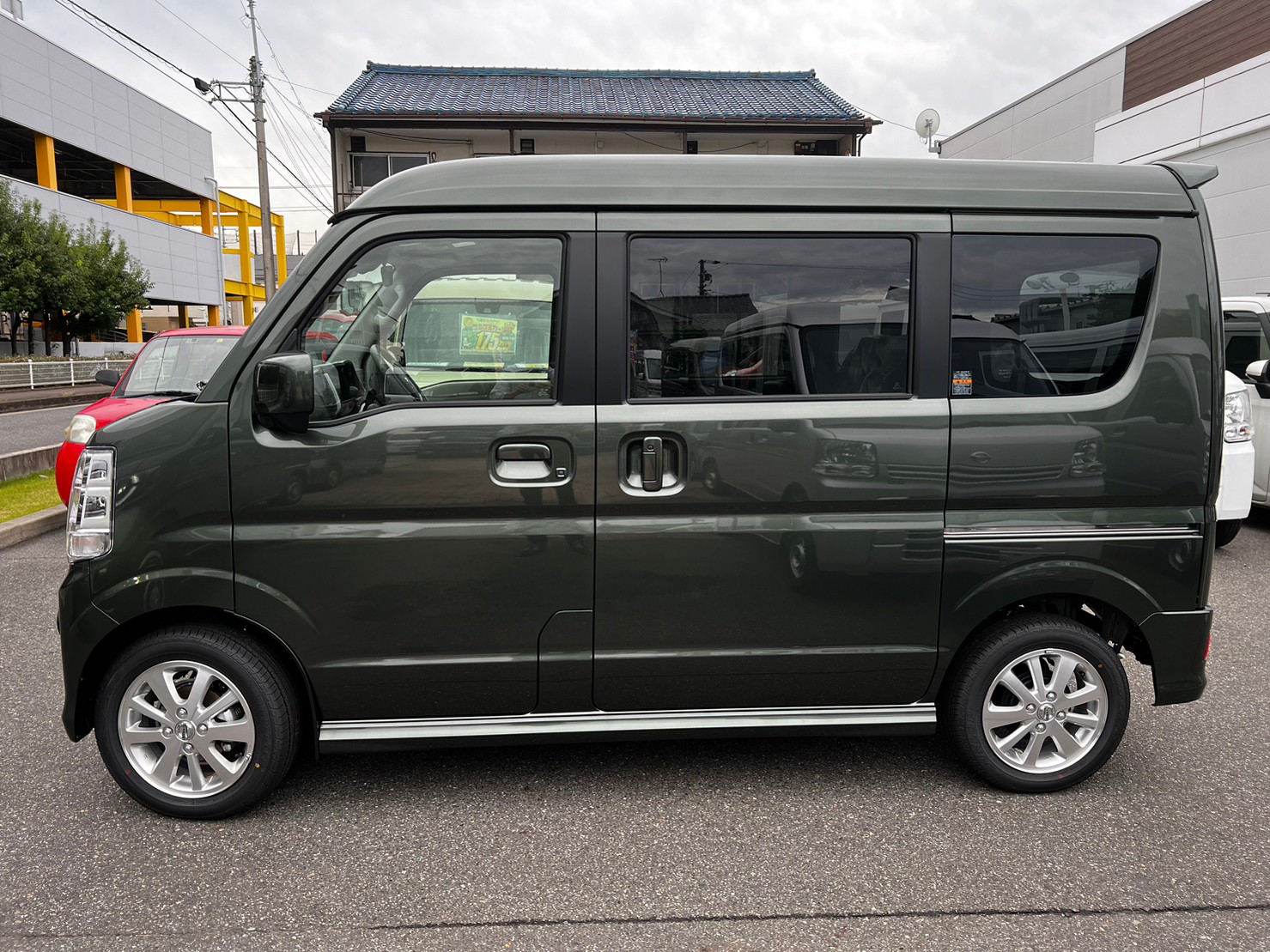 日産 NV100クリッパーリオ E　4WD