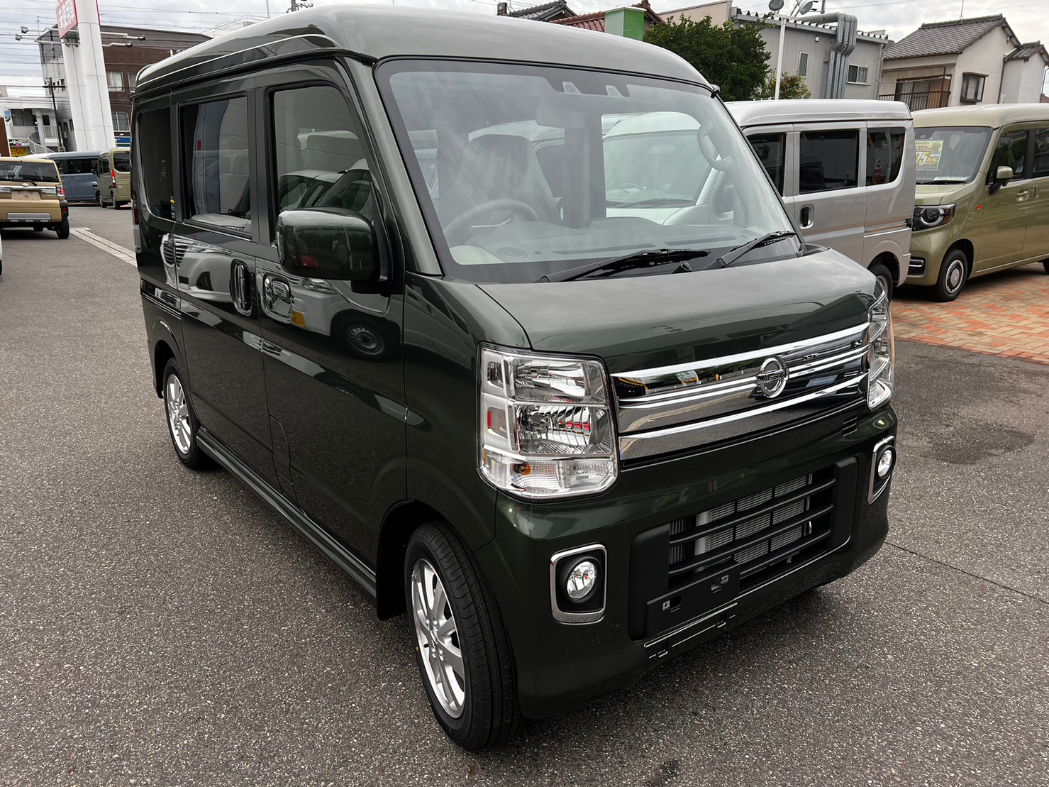 日産 NV100クリッパーリオ E　4WD