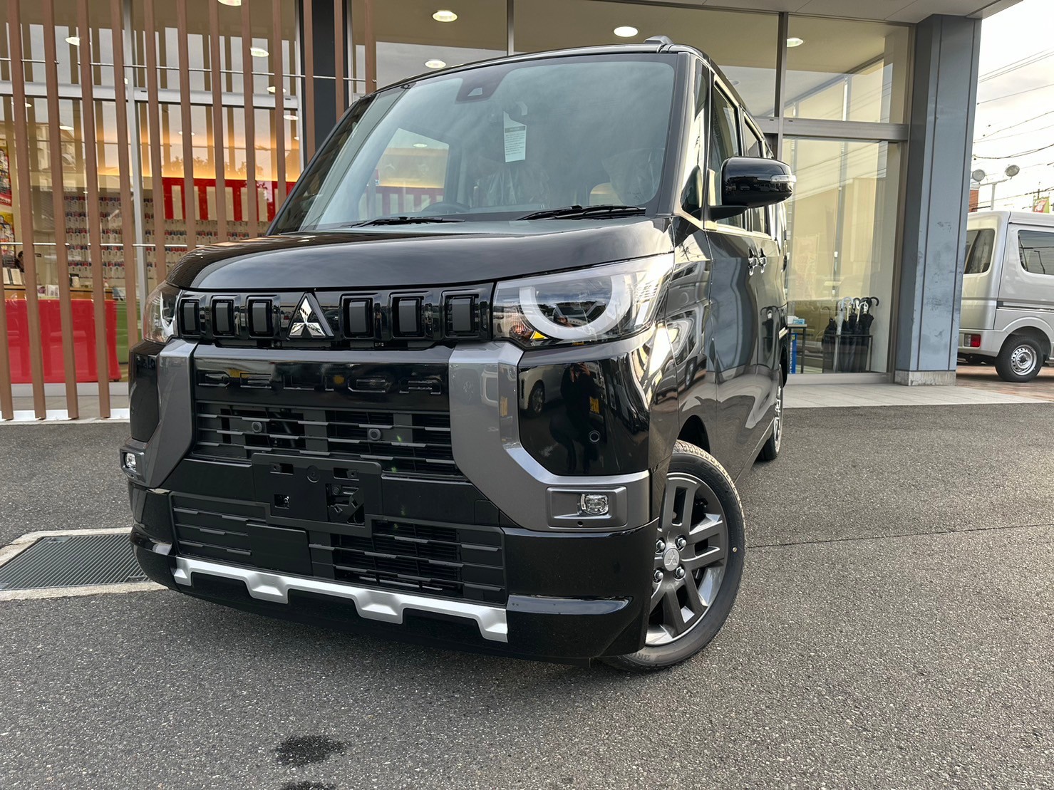 三菱 Gプレミアム　4WD