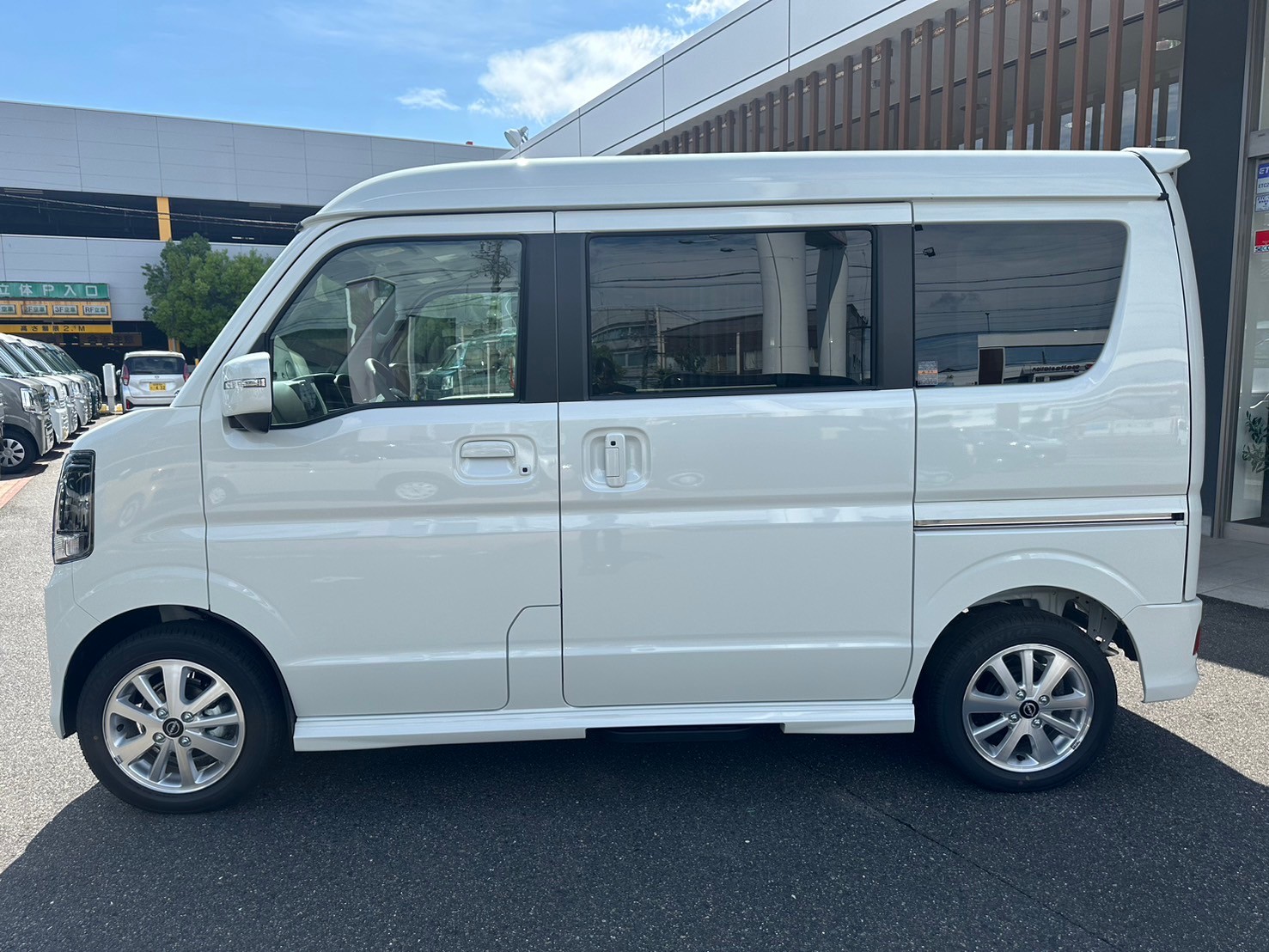 日産 クリッパーリオ G CVT　4WD