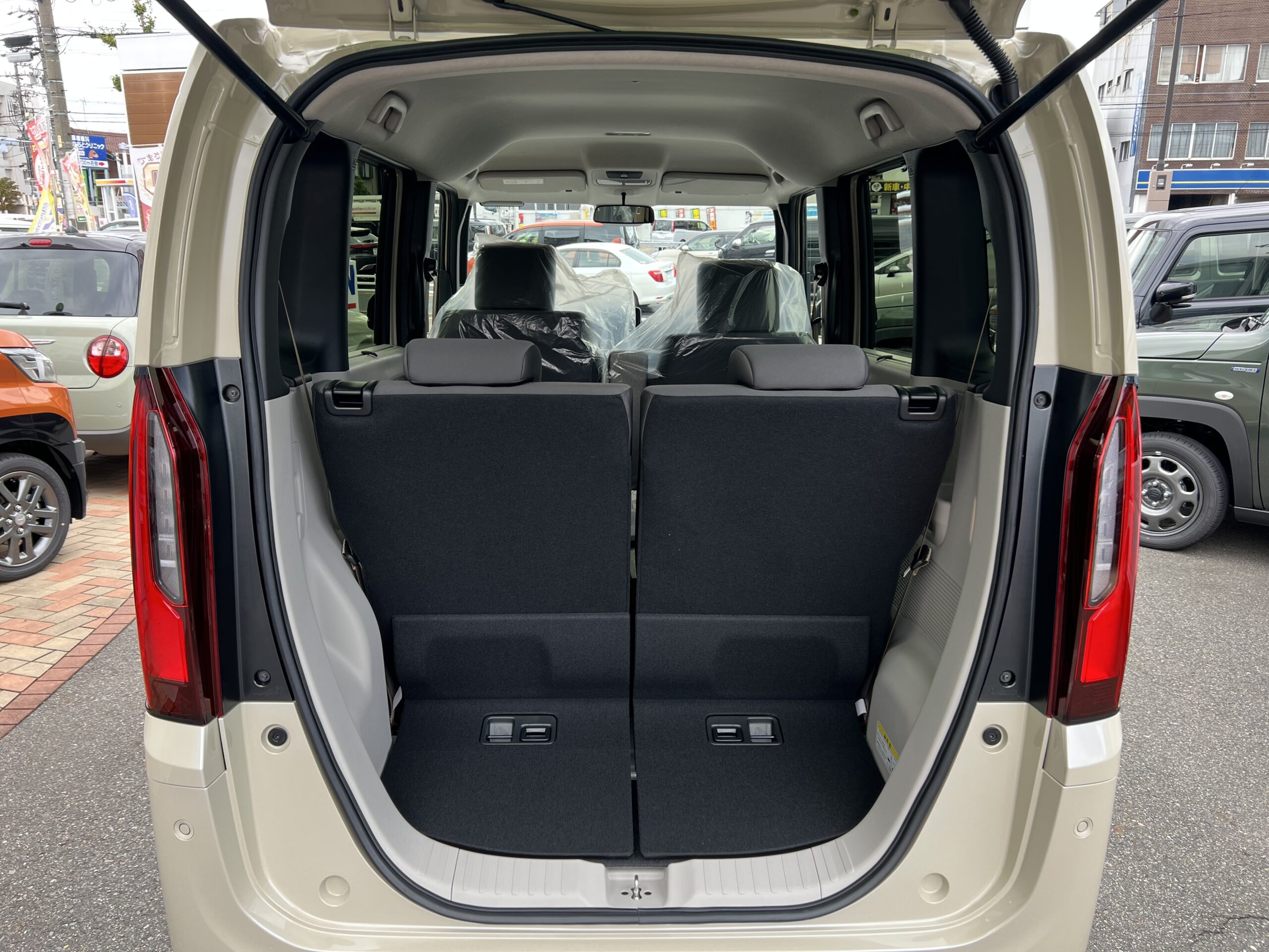 ホンダ N-BOX N-BOX　ファッションスタイル　