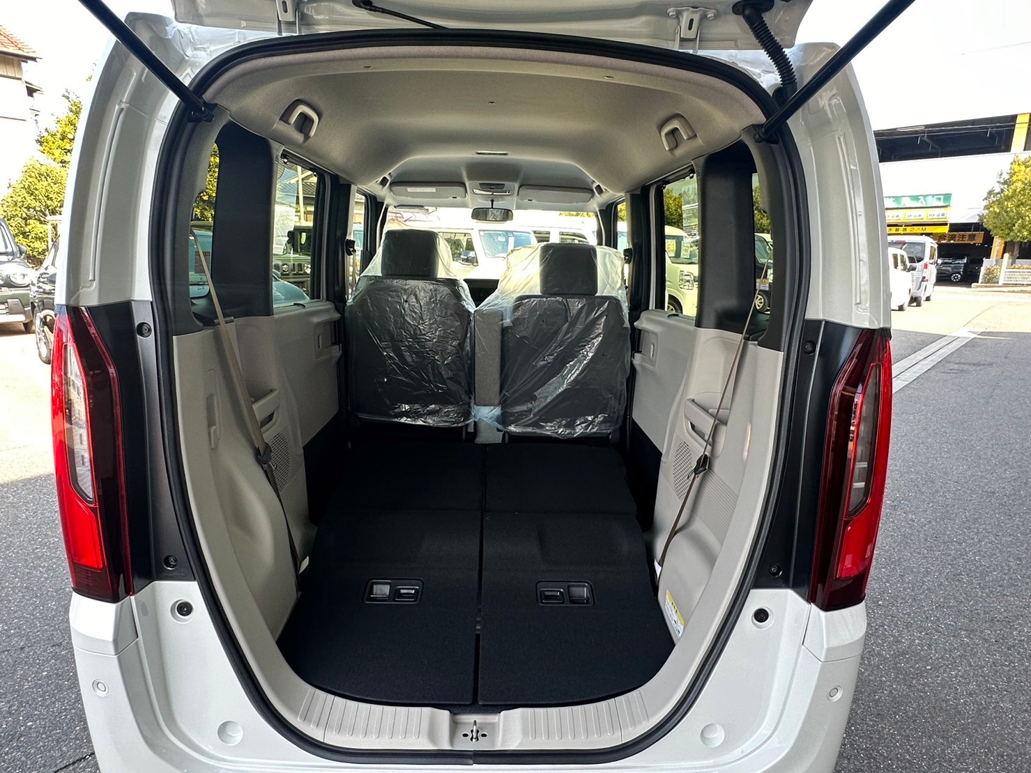 ホンダ N-BOX N-BOX
