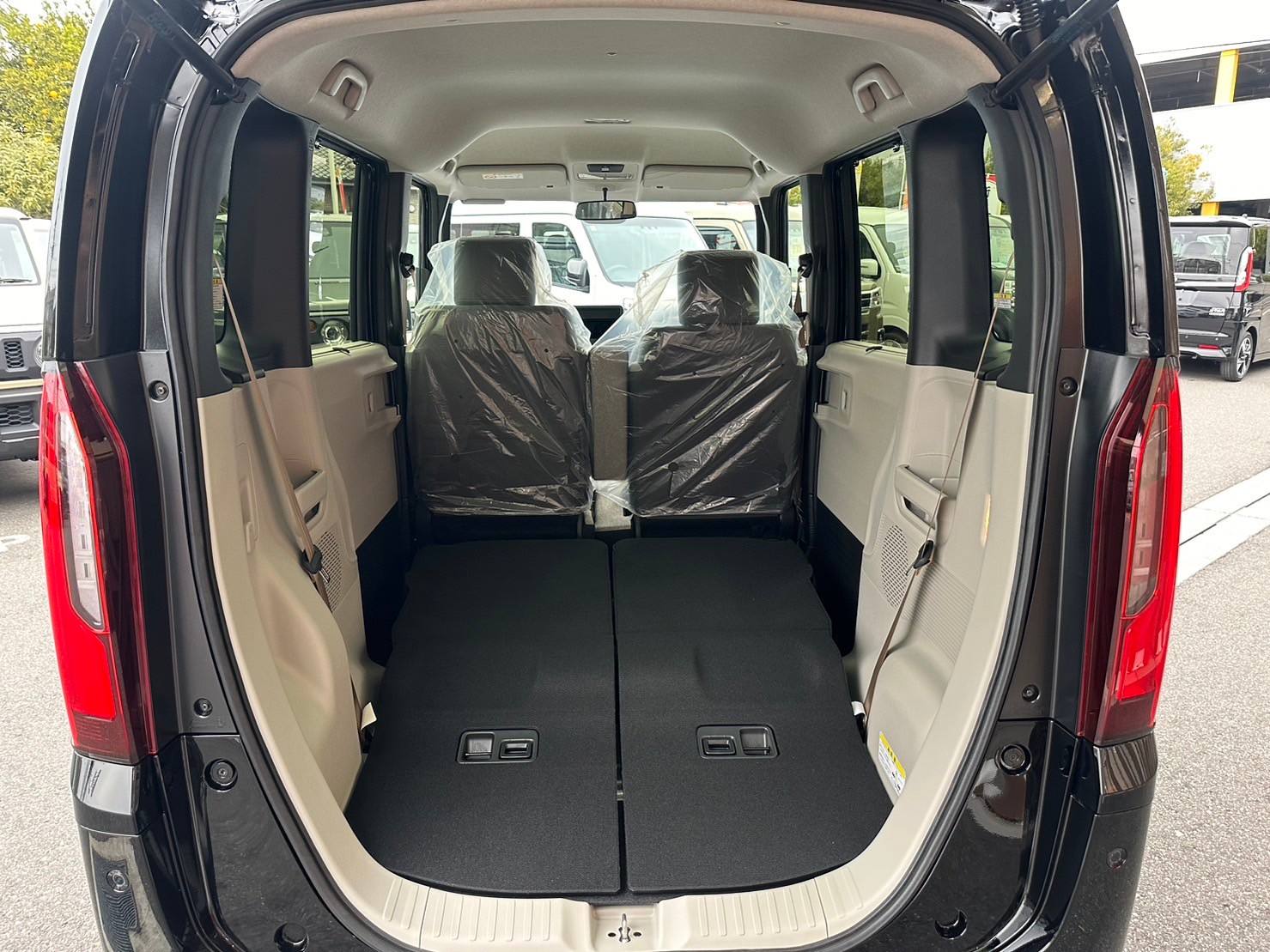 ホンダ N-BOX N-BOX