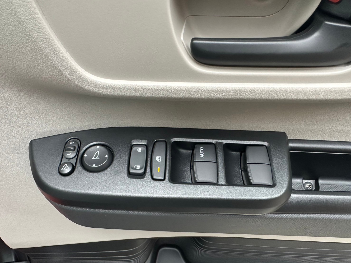 ホンダ N-BOX N-BOX