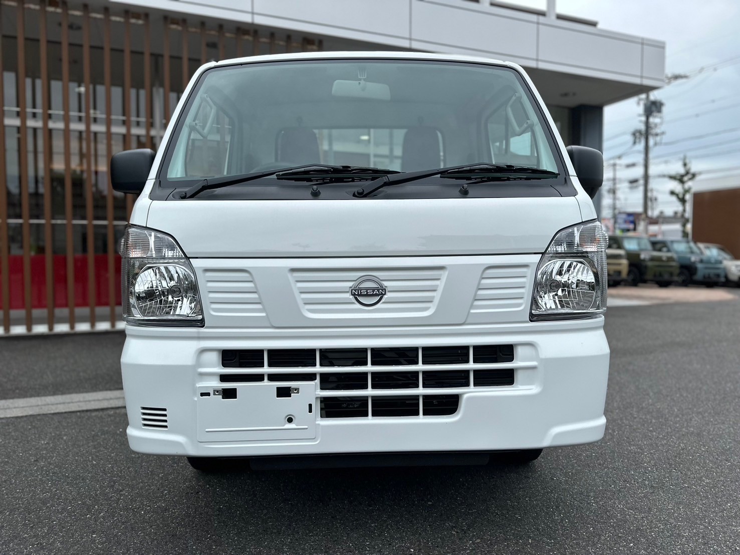 日産 クリッパートラック DX　5MT　2WD
