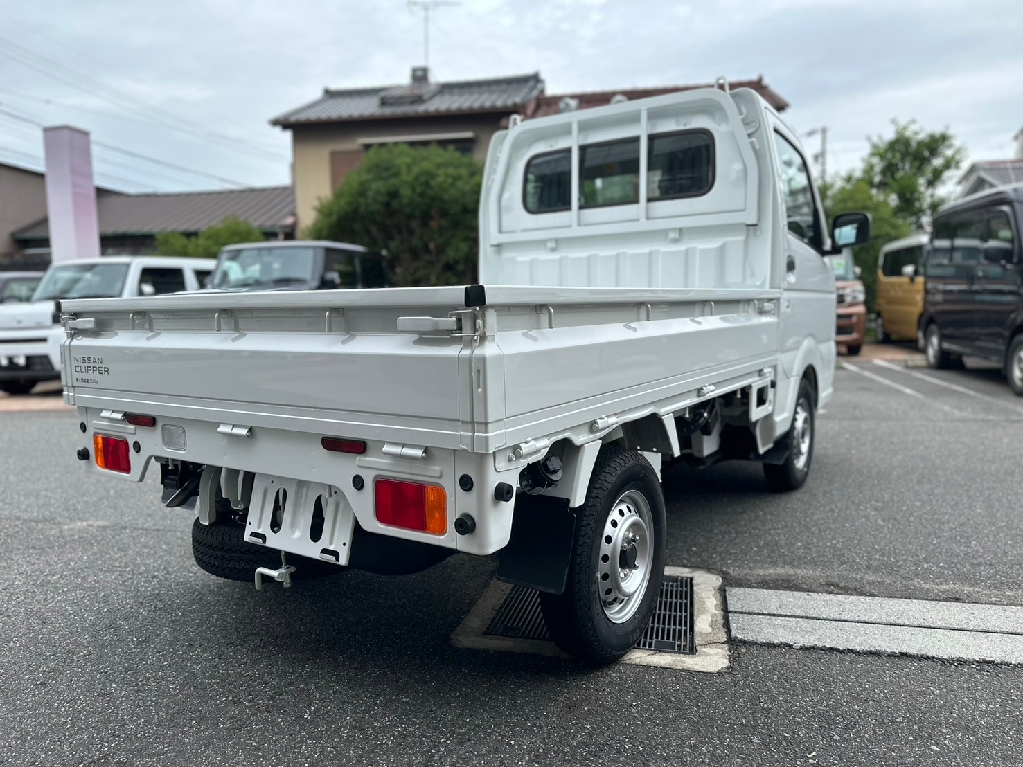 日産 クリッパートラック DX　5MT　2WD