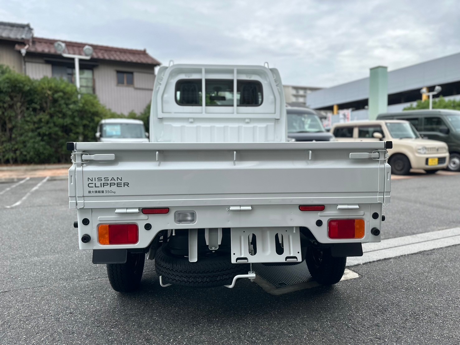 日産 クリッパートラック DX　5MT　2WD